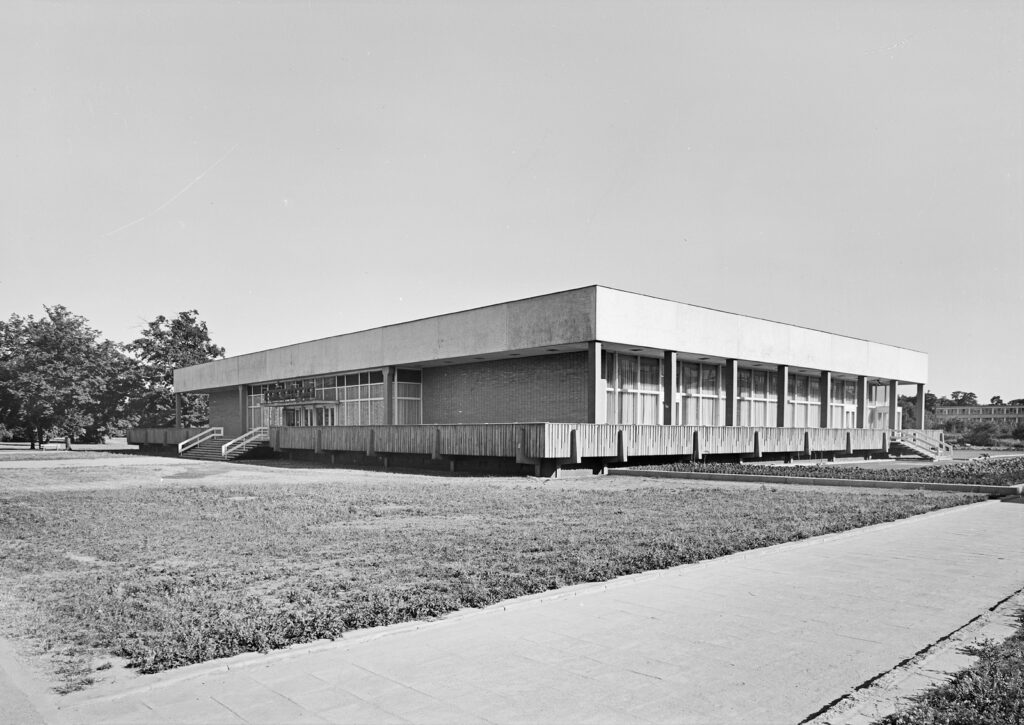 Ehemalige robotron-Betriebsgaststätte, 1976, SLUB / Deutsche Fotothek